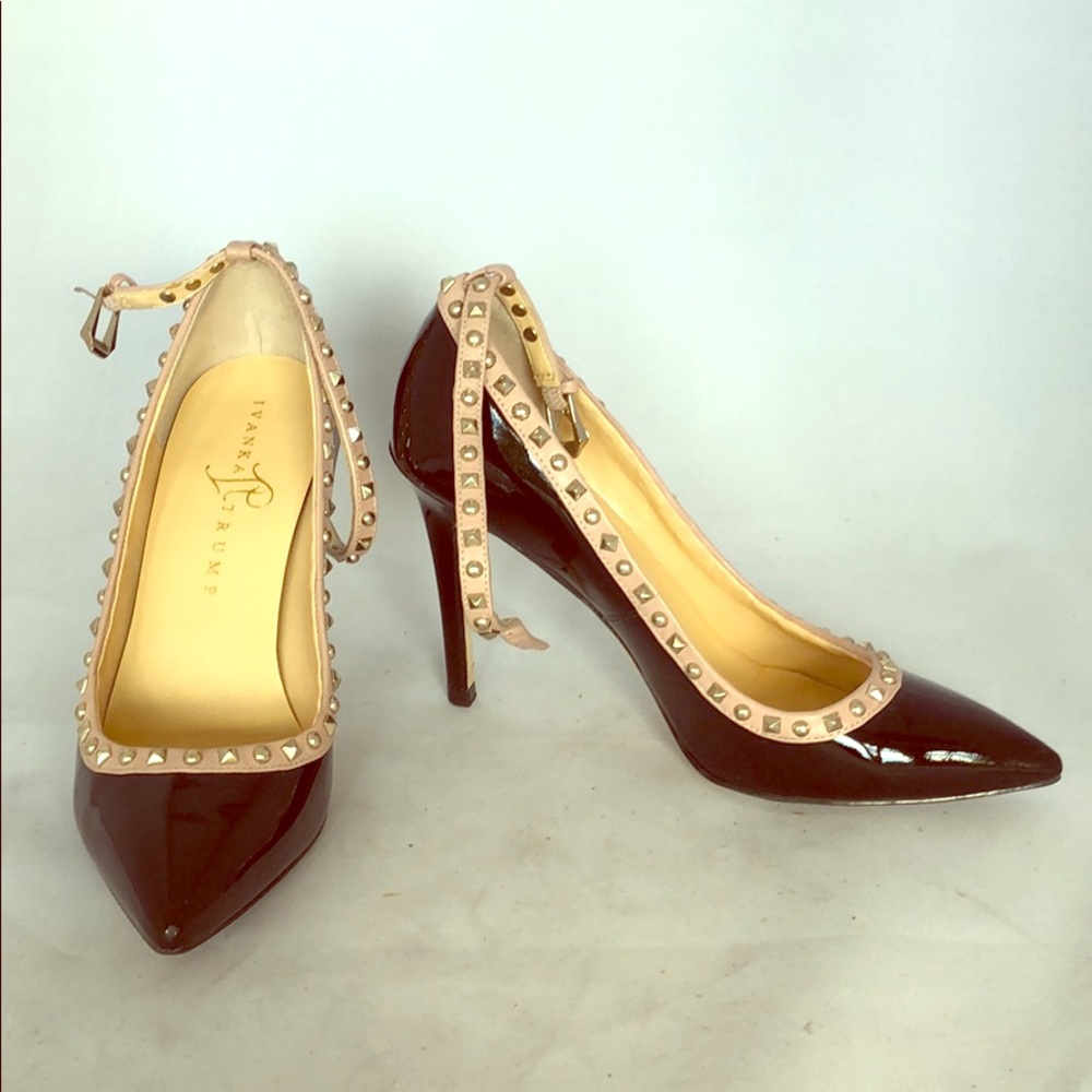 Valentino Rockstud-style shoe (size 6)